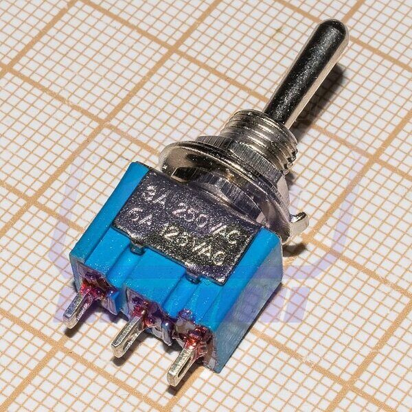 Тумблер MTS-123 (ON)-OFF-(ON)